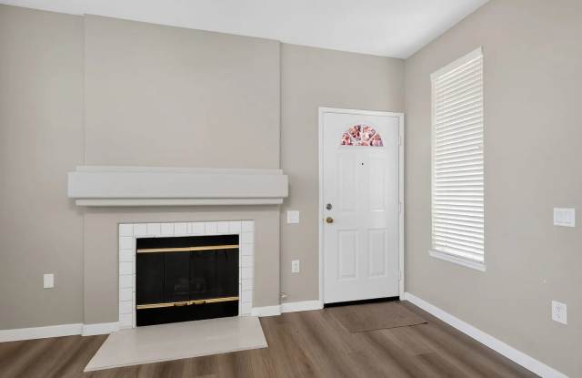 16 Sentinel Pl # 204 Gallery 2