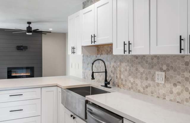 8302 E Windsor Avenue photos photos