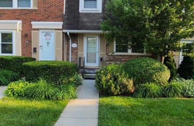 5311 BREEZE HILL PL - 5311 Breeze Hill Place, Troy, MI 48098