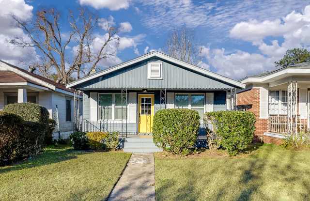Updated 3BR, 2BA Craftsman Home Minutes from Downtown Savannah photos photos
