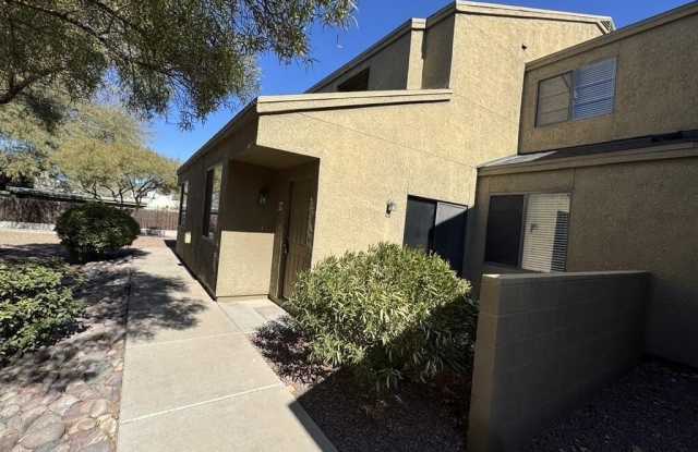 4061 N Weimer photos photos