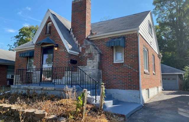 Welcome to this charming 2-bedroom, 1-bathroom home located in Dayton, OH* - 1944 Victoria Avenue, Dayton, OH 45406