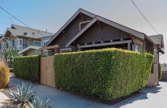 2136 Elsinore St - 2136 Elsinore Street, Los Angeles, CA 90026
