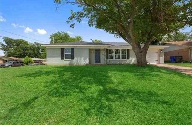 6000 Haden Drive - 6000 Haden Drive, Waco, TX 76710