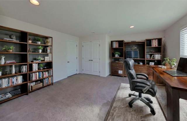 4043 OVERVIEW DRIVE Gallery 2