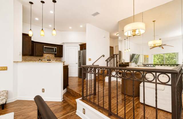 609 Tropical Breeze Way - 1 Gallery 4