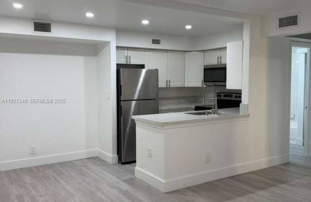 10020 Winding Lake Rd photos photos