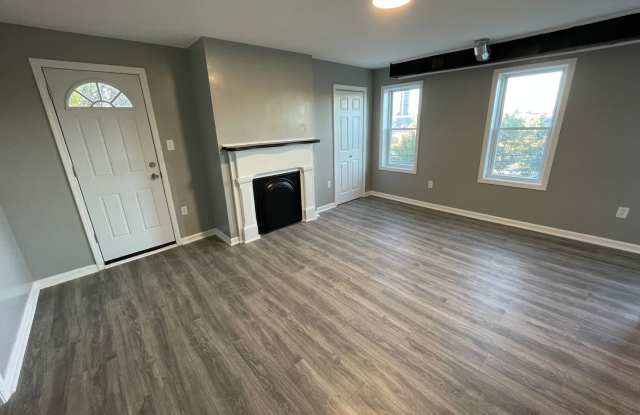 Newly Updated 2 bedroom apartment with an amazing view ! - 538 Arlington Avenue, Pittsburgh, PA 15203