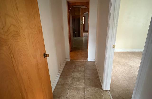 327 Greenwood Avenue - 1 Gallery 3