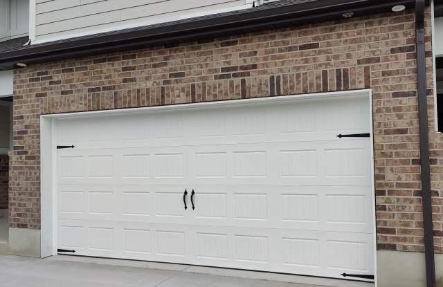 Modern 3 bed 2.5 bath TH for Rent in West Haven! photos photos