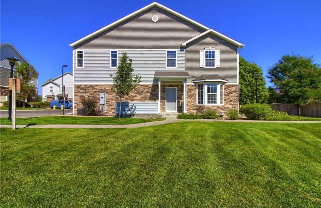Beautiful 3 Bed, 2.5 Bath Thornton Town Home! Available April 10th! - 12740 Jasmine Street, Thornton, CO 80602