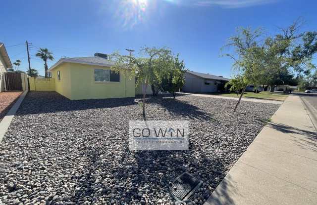 4 Bed/ 2 Bath - House With Backyard! photos photos