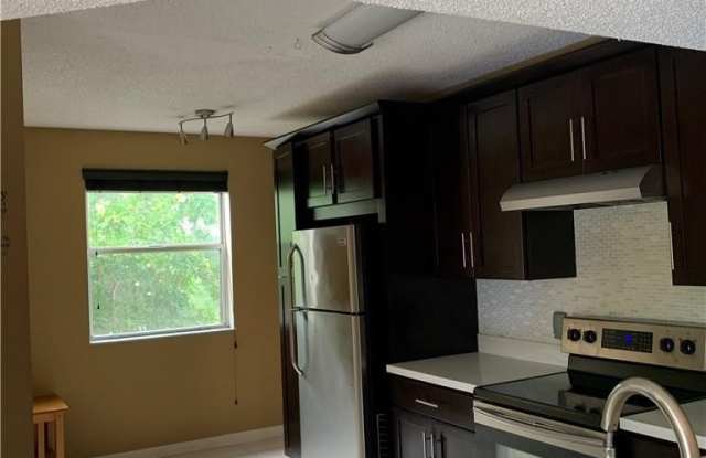 8891 Wiles Road photos photos