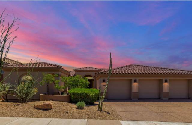 GORGEOUS SINGLE-FAMILY HOME LOCATED IN MCDOWELL MOUNTAIN RANCH! photos photos