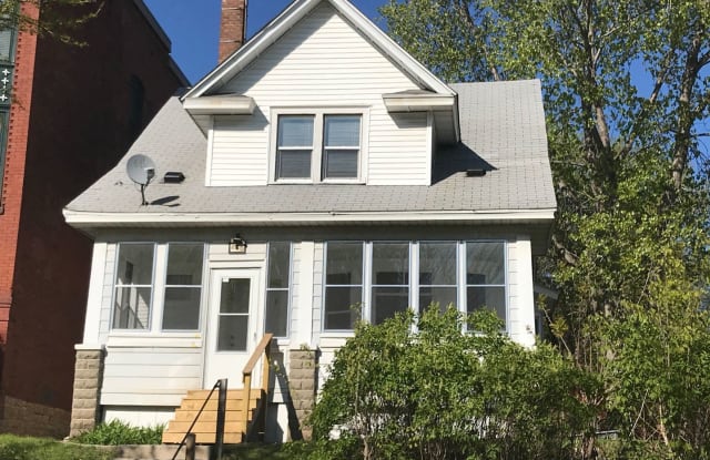 230 Bates Ave - 230 North Bates Avenue, St. Paul, MN 55106