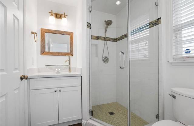 23251 Hamlin Street photos photos