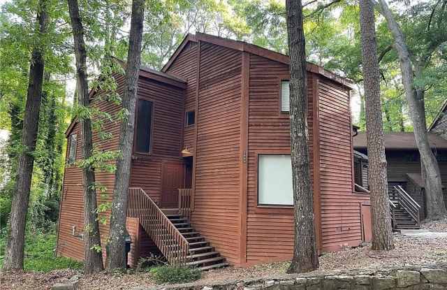 Room in 4 Bedroom Home at Terrace Trl photos photos