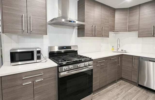 6 Parkside Ct Apt 5 Gallery 1