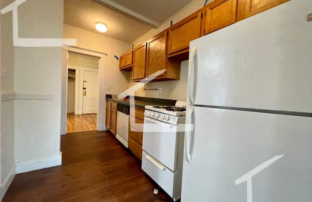 Charming 2 Bedroom-Split ---- - 4 Vinal Street, Boston, MA 02135 Charming 2 Bedroom-Split ---- - 4 Vinal Street, Boston, MA 02135