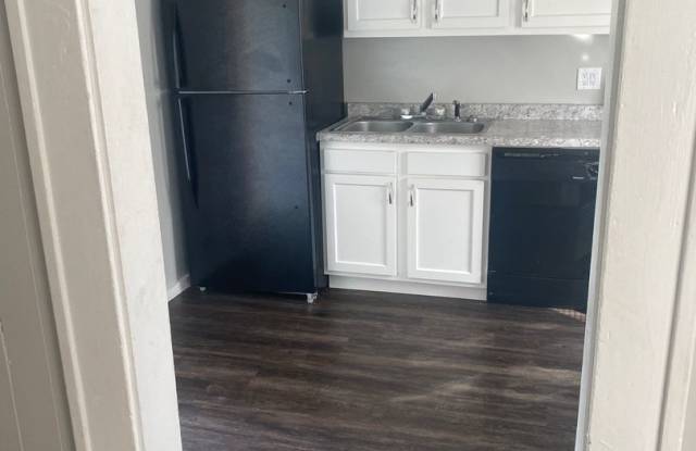Two Bedroom Home close to Ball State Campus Gallery 3