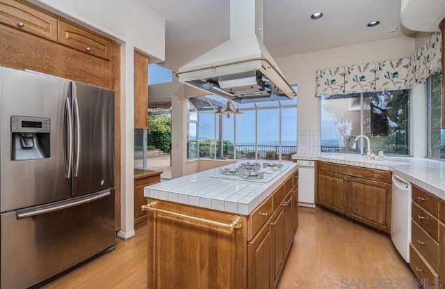 13604 Landfair Gallery 4