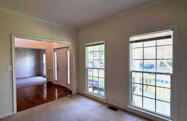6 SAINT STEPHENS Court Gallery 2
