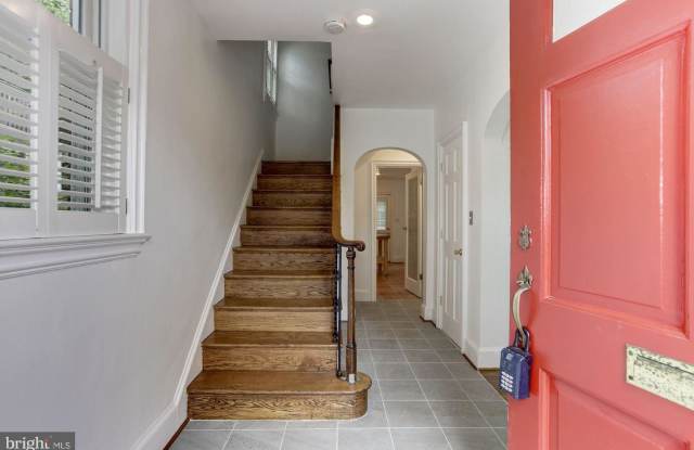 1358 JONQUIL ST NW Gallery 3