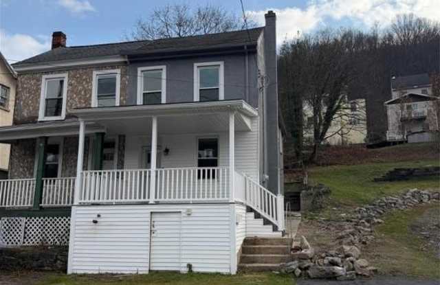 212 W Bacon Street - 212 West Bacon Street, Palo Alto, PA 17901