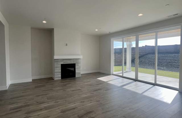 4391 Lolo Way Gallery 4
