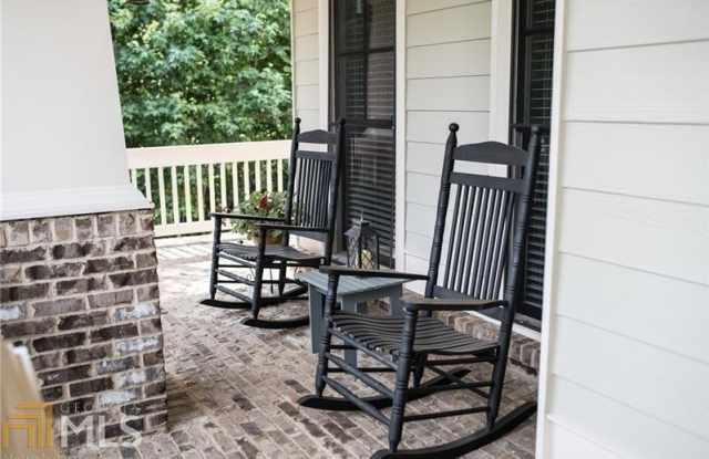363 Willow Pt Dr Gallery 2