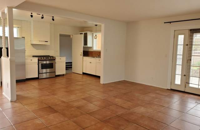 3 bed/3 bath + LARGE BONUS ROOM and YARD for Assisted Living/Sober Living/Detox/Rehab Facility. photos photos