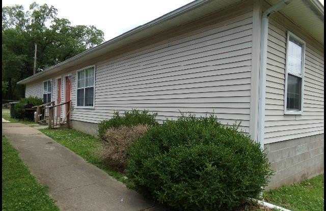 3215 Ludwig Unit B photos photos