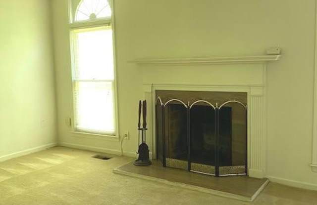 3302 TUCKAWAY COURT Gallery 4