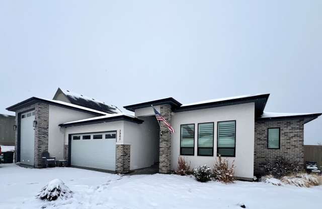Gorgeous 3 bed 2 ba home in the perfect Meridian location, just off Meridian Rd and Harris. photos photos