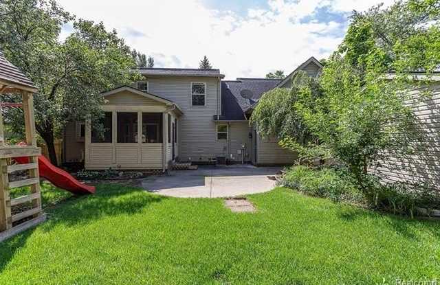 3930 DUNNING Road Gallery 4