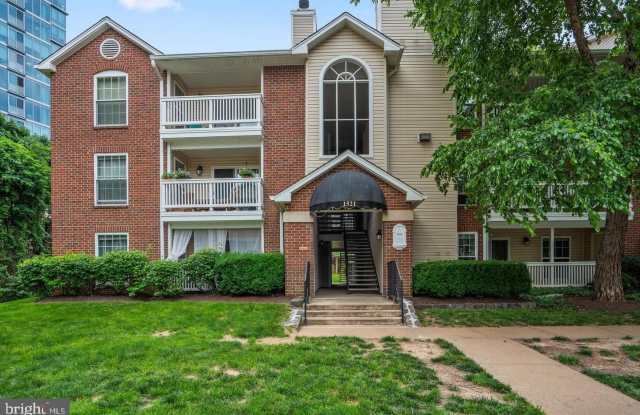 1521 LINCOLN WAY #104A Gallery 1