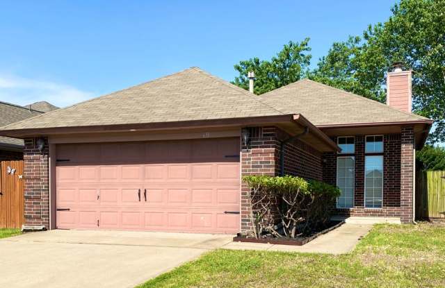 Beautiful 3 bed 2 bath home in Moore Gallery 1