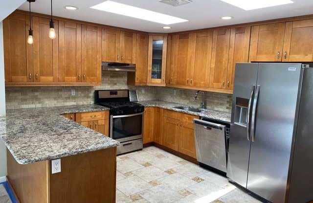 272 Lanza Avenue - 272 Lanza Avenue, Garfield, NJ 07026
