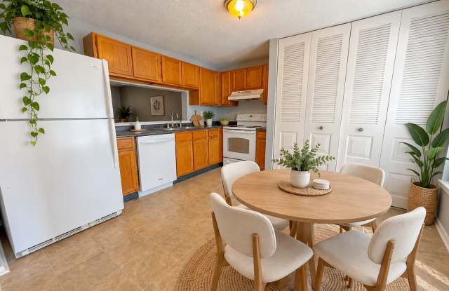 Move-In Ready North Raleigh Townhome Near I-440 & I-540 Gallery 1