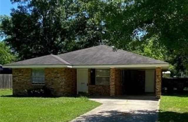 241 LIVE OAK Street photos photos