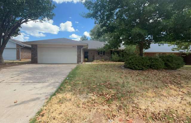 4 Bedroom Home in Edmond Gallery 1