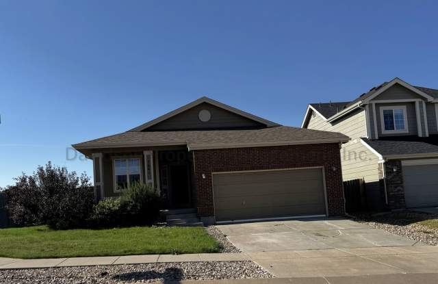 Cozy 3 Bedroom House in Stetson Hills photos photos