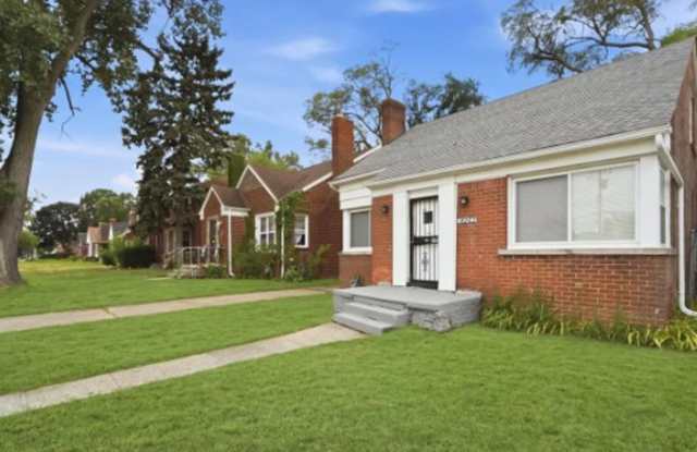 18283 Tracey Street Gallery 2