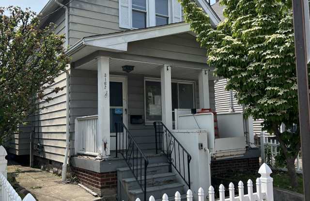 3162 W 104th St photos photos
