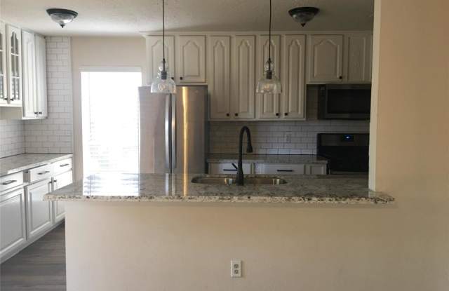 13531 Fernhill Drive Gallery 3