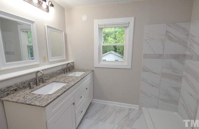 Great home in Chapel Hill! Gallery 1