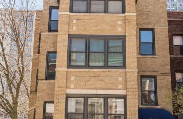 645 W Bittersweet Place unit: 1 photos photos