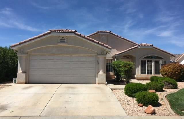 PET FRIENDLY HOME!!! Ivins 3 Bed Beauty! Close to schools, grocery  more. - 634 South 315 East, Ivins, UT 84738