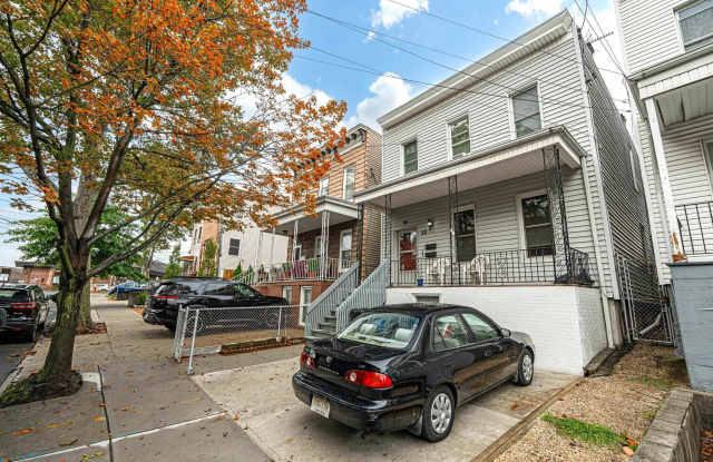 12 TROY ST photos photos