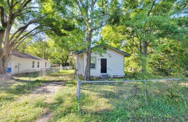 3358 Dillon St photos photos